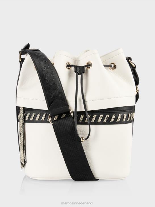 accessoire wit en zwart 464J1529 "Samen heroverwegen" bucketbag Marc Cain