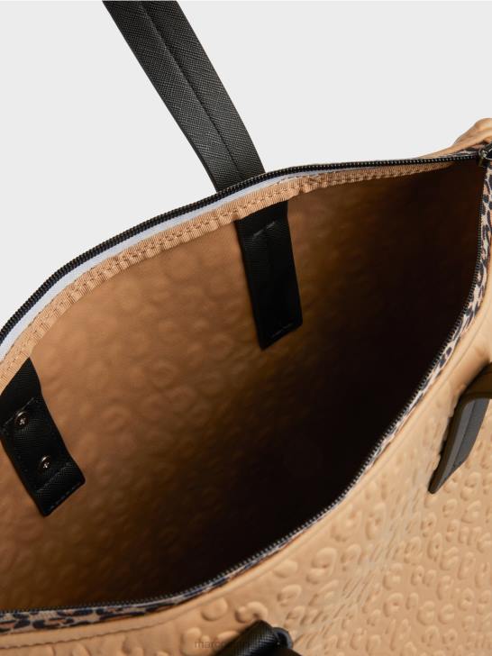 accessoire zachte koffie 464J1503 shopper gemaakt van techno materiaal Marc Cain