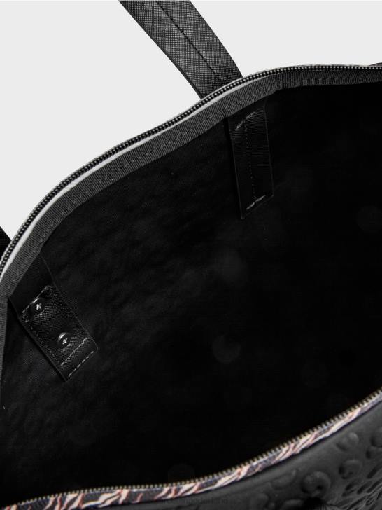 accessoire zwart 464J1518 shopper gemaakt van techno materiaal Marc Cain