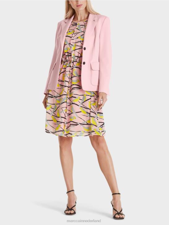 kleding zacht poederroze 464J171 blazer met prinsessennaden Marc Cain