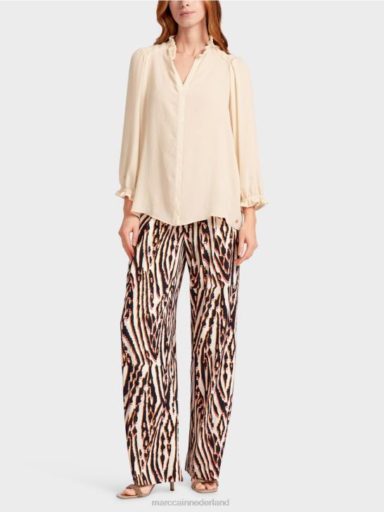 kleding crème 464J912 "Samen heroverwegen" blouse Marc Cain