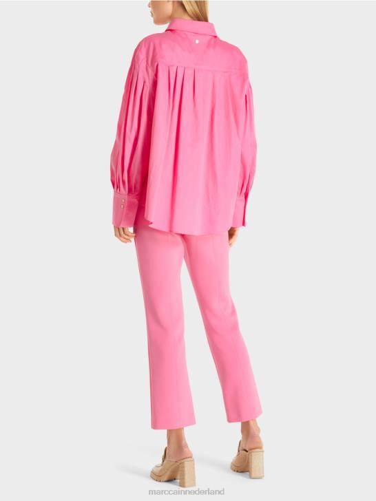 kleding fel roze 464J976 blouse met schouderpas en plooien Marc Cain