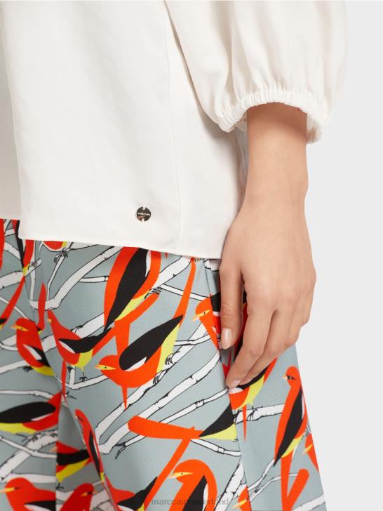 kleding gebroken wit 464J891 blouse met v-hals \"rethink samen\". Marc Cain