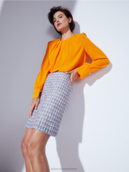 kleding helder oranje 464J1019 top in blousestijl met plooien Marc Cain