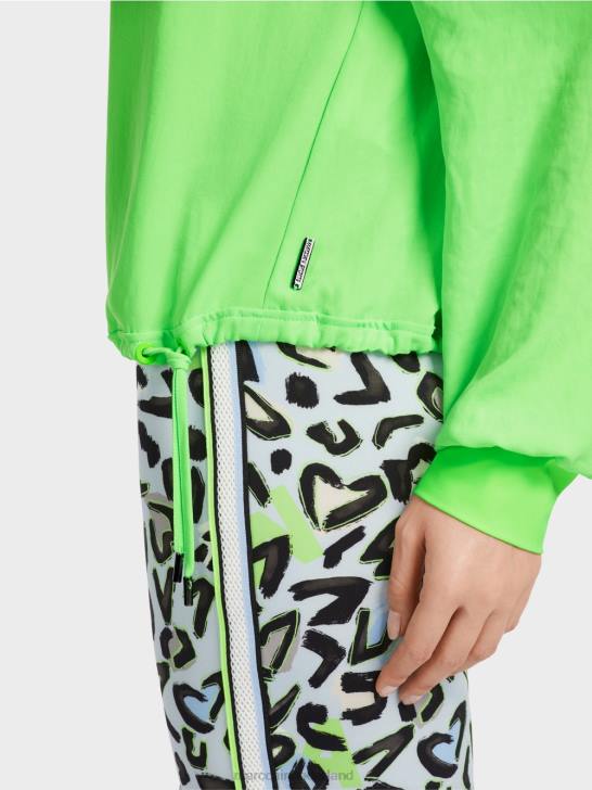 kleding helder schokkend groen 464J875 blouse met trekkoord Marc Cain