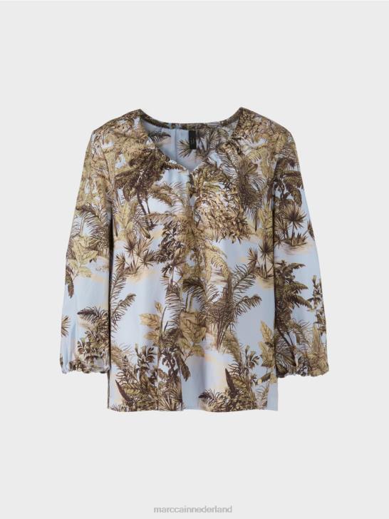 kleding licht poederblauw 464J965 top in blousestijl met palmmotief Marc Cain