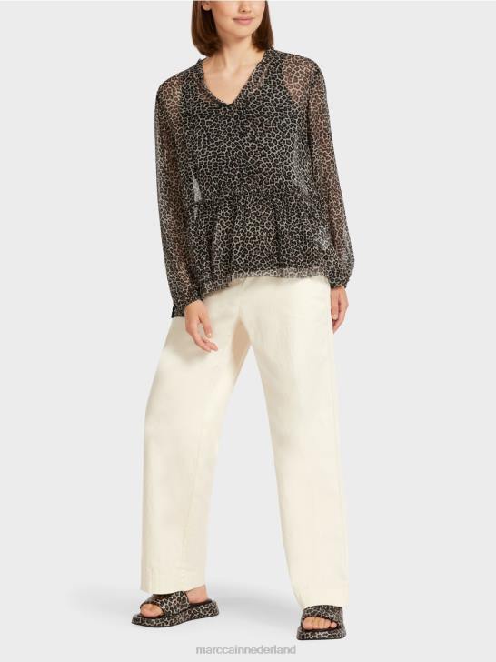 kleding poeder crème 464J979 oversized viscose top met luipaardprint Marc Cain