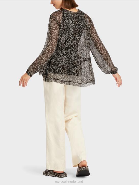 kleding poeder crème 464J979 oversized viscose top met luipaardprint Marc Cain
