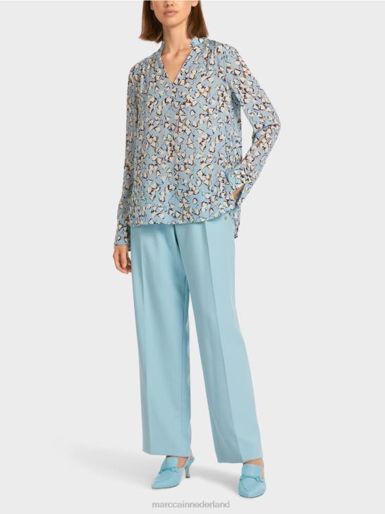 kleding sfeervol blauw 464J1018 top met print in blousestijl en v-hals Marc Cain