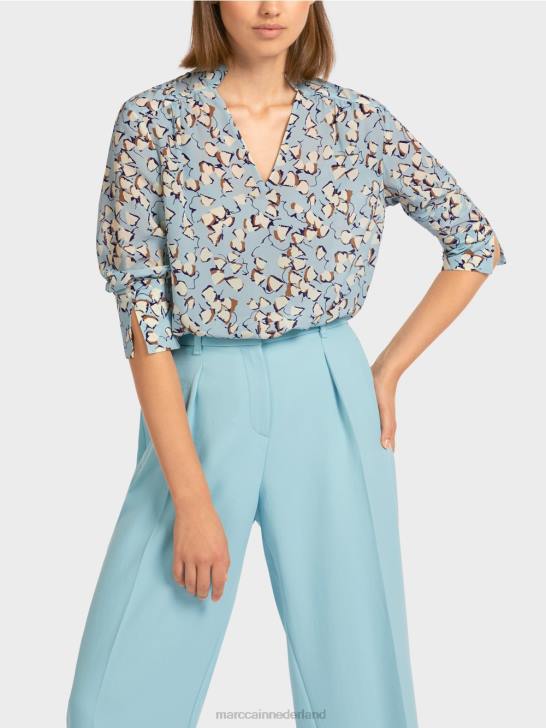 kleding sfeervol blauw 464J1018 top met print in blousestijl en v-hals Marc Cain