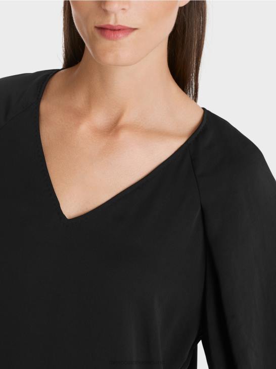 kleding zwart 464J892 blouse met v-hals \"rethink samen\". Marc Cain