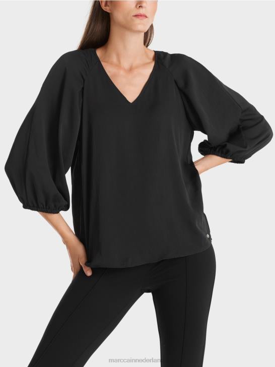 kleding zwart 464J892 blouse met v-hals \"rethink samen\". Marc Cain