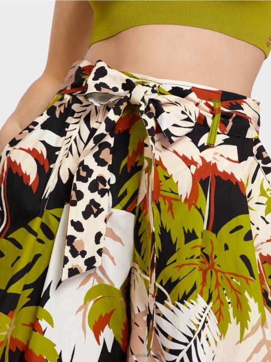 kleding diep olijfgroen 464J641 short in paperbag-stijl Marc Cain