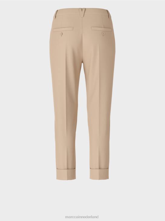 kleding diep zand 464J664 franca broek met plooi en manchet Marc Cain