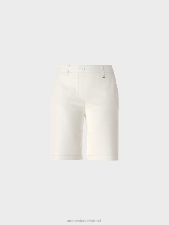 kleding gebroken wit 464J679 Finieke shorts in een vrouwelijke pasvorm Marc Cain