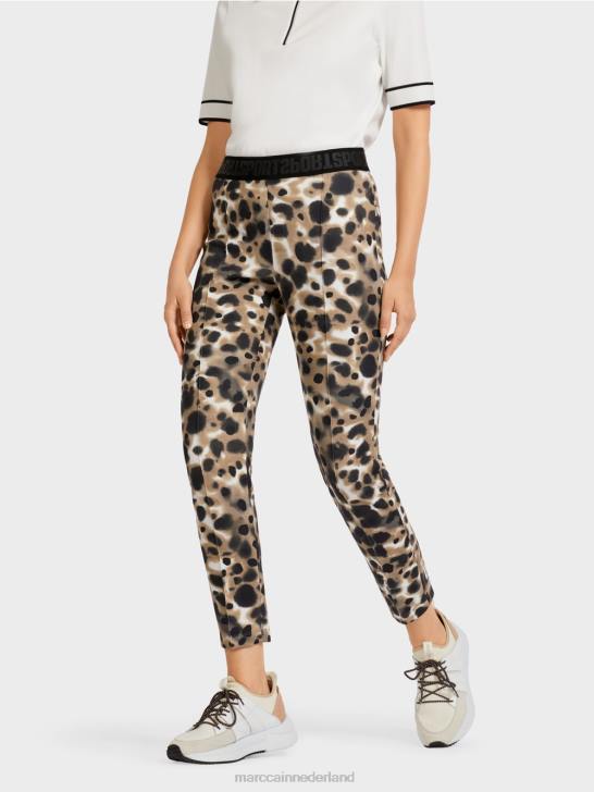 kleding lichte koffie 464J708 elastische broek met geperste vouwen Marc Cain