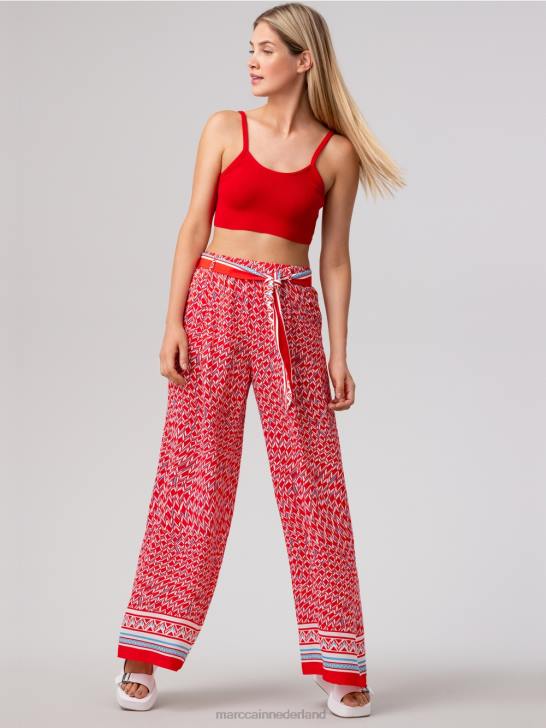 kleding vuur rood 464J672 witten broek in seventies design Marc Cain