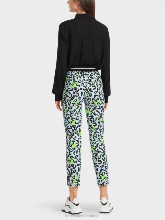 kleding zacht poederblauw 464J562 smalle broek sofia met all-over print Marc Cain