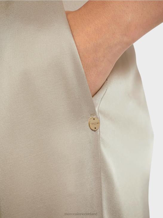 kleding zacht taupe 464J689 broek met geplooide voorkant Marc Cain