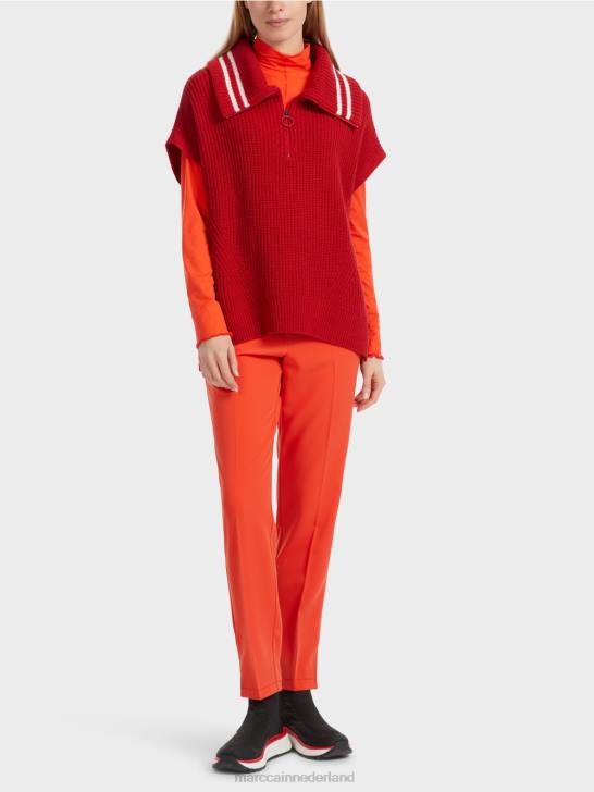 kleding cranberry 464J1050 mouwloze trui gebreid in Duitsland Marc Cain