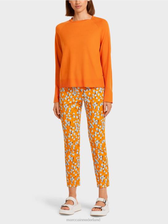 kleding helder oranje 464J1209 gebreide trui met contrasterende mouwsplit Marc Cain