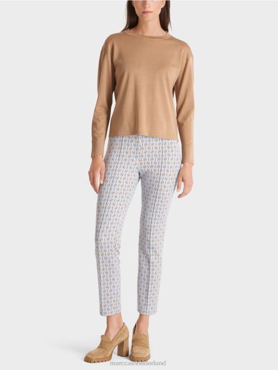 kleding heldere toffee 464J1092 "Samen heroverwegen" trui Marc Cain