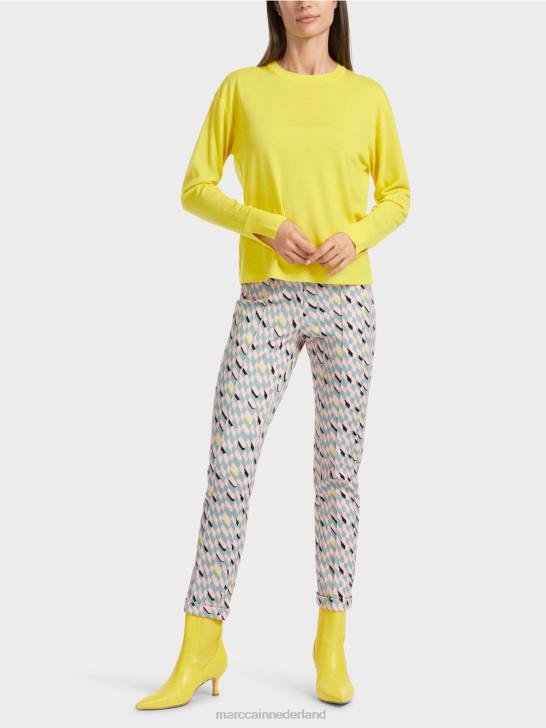 kleding zachte citroen 464J1121 "Samen heroverwegen" trui Marc Cain