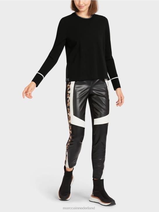 kleding zwart en wit 464J1182 \"rethink Together\" trui met split Marc Cain