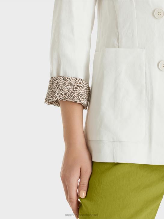 kleding gebroken wit 464J192 linnen jasje met dubbele rij knopen Marc Cain