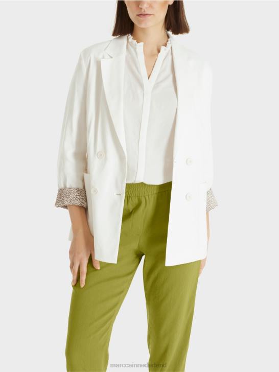 kleding gebroken wit 464J192 linnen jasje met dubbele rij knopen Marc Cain