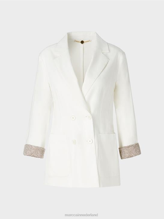 kleding gebroken wit 464J192 linnen jasje met dubbele rij knopen Marc Cain