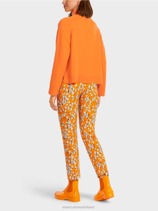 kleding helder oranje 464J447 elegant vest met zijsplitten Marc Cain
