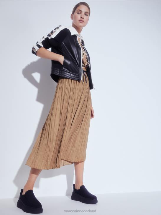 kleding zwart en wit 464J422 jas van een materiaalmix Marc Cain