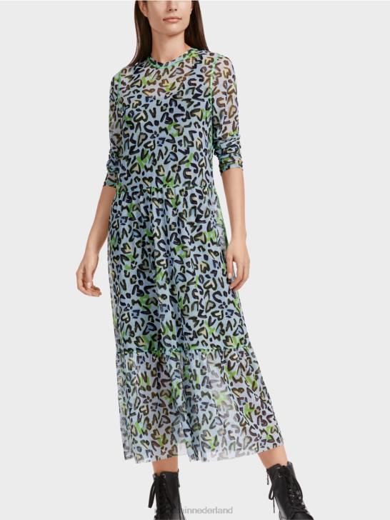 kleding zacht poederblauw 464J26 lange jurk met gelaagde rok Marc Cain