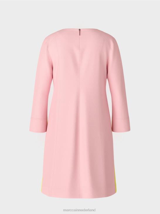 kleding zacht poederroze 464J32 sportief jurkje met vlechtstrepen Marc Cain