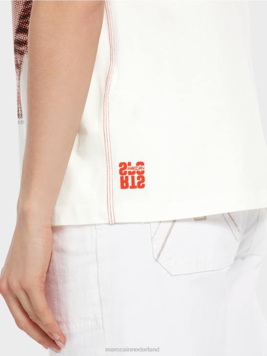 kleding gebroken wit 464J1261 leo design \"samen heroverwegen\" t-shirt Marc Cain