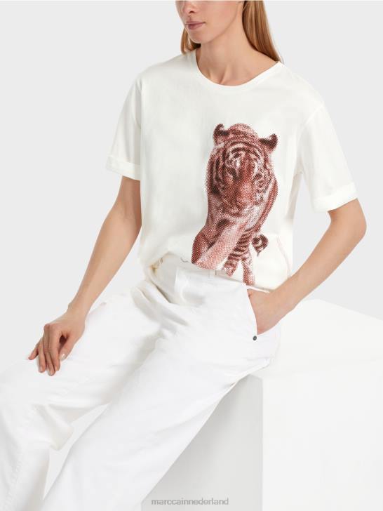 kleding gebroken wit 464J1261 leo design \"samen heroverwegen\" t-shirt Marc Cain