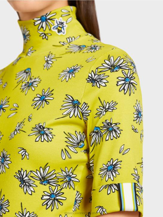 kleding groene zwavel 464J1441 top met opstaande kraag en madeliefjespatroon Marc Cain