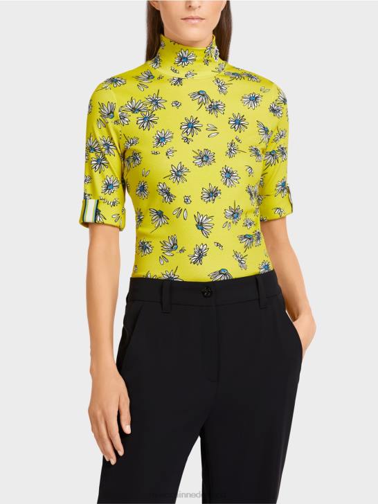 kleding groene zwavel 464J1441 top met opstaande kraag en madeliefjespatroon Marc Cain