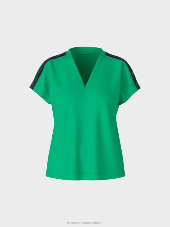 kleding helder basilicumblad 464J1358 T-shirt met knoopsluiting op de schouder Marc Cain