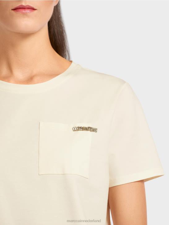kleding poeder crème 464J1455 T-shirt met versierde borstzak Marc Cain