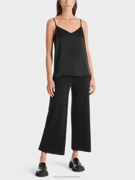 kleding zwart 464J1248 top met dunne ketting Marc Cain