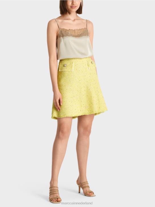 kleding citroen groen 464J485 uitlopende minirok van bouclé Marc Cain