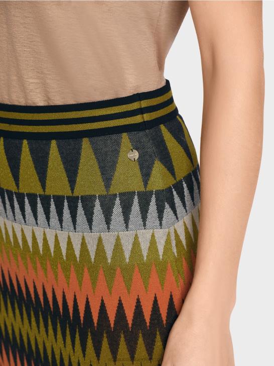 kleding diep olijfgroen 464J487 smalle rok \"gebreid in Duitsland\" Marc Cain